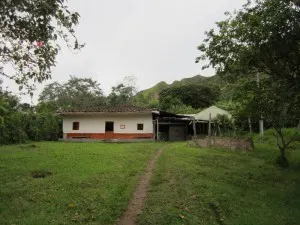 Geboren in Acevedo, Kolumbien (Huila)